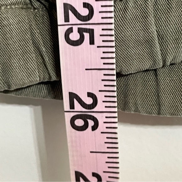 Cloth & Stone Anthropologie Pants Size Medium Pull On Jogger Side Buttons Olive - Picture 8 of 13